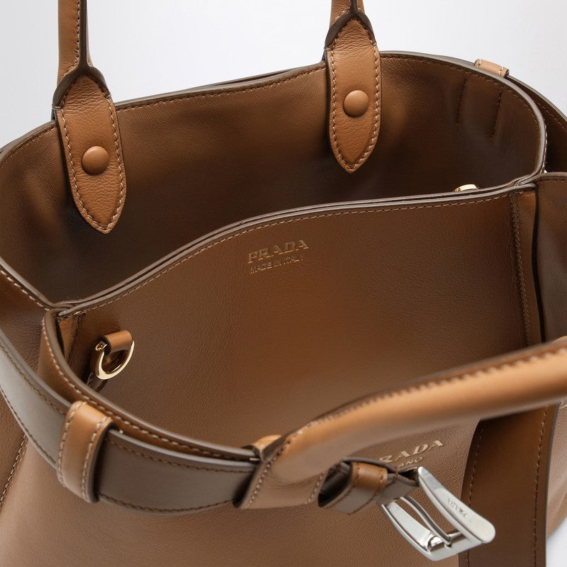 Caramel-coloured leather medium Buckle bag with belt