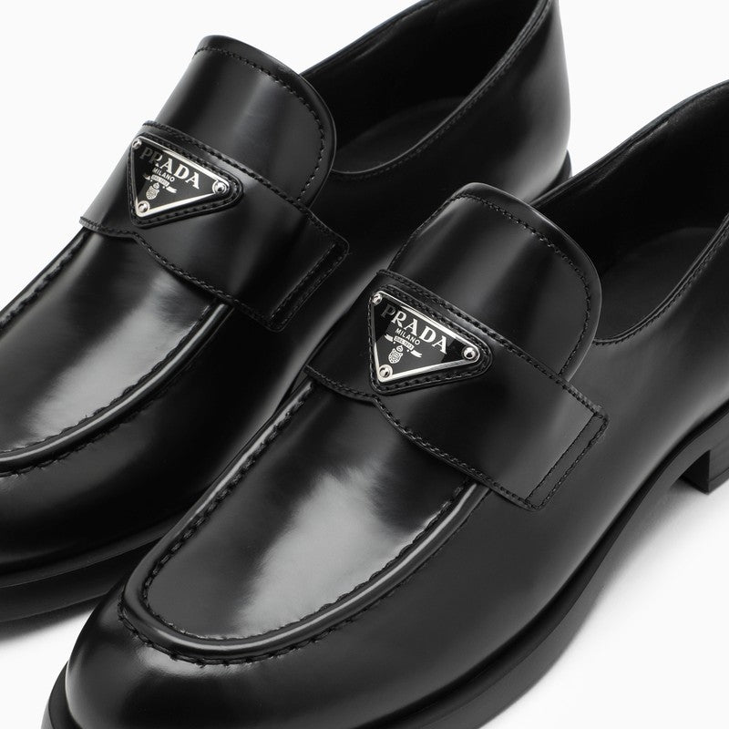 Chocolate black leather loafer