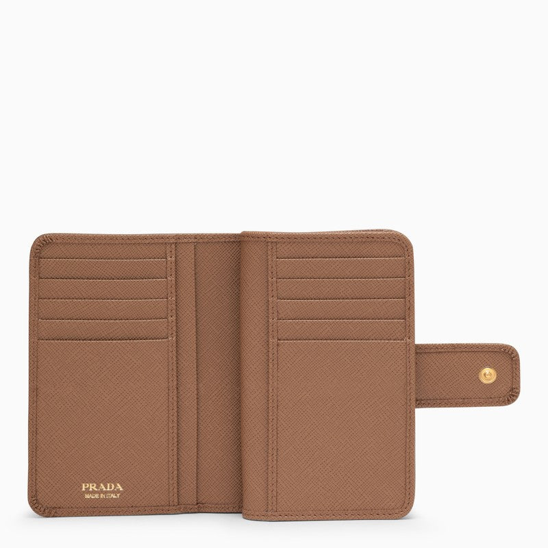 Cramel-coulored Saffiano wallet