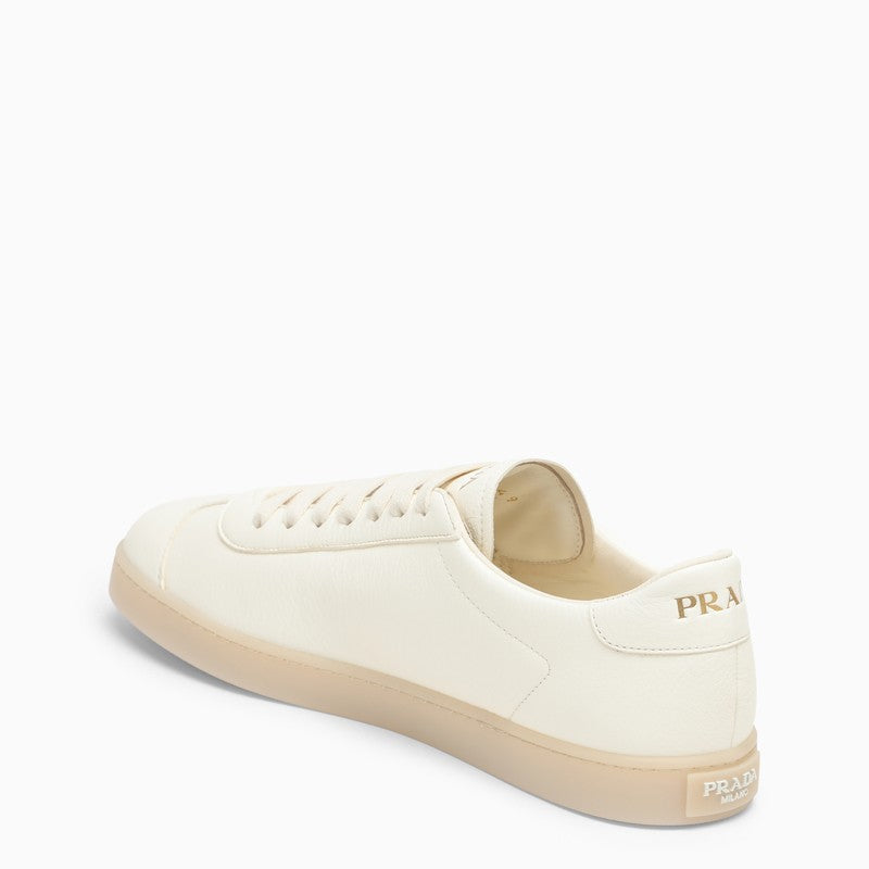 Ivory leather trainer