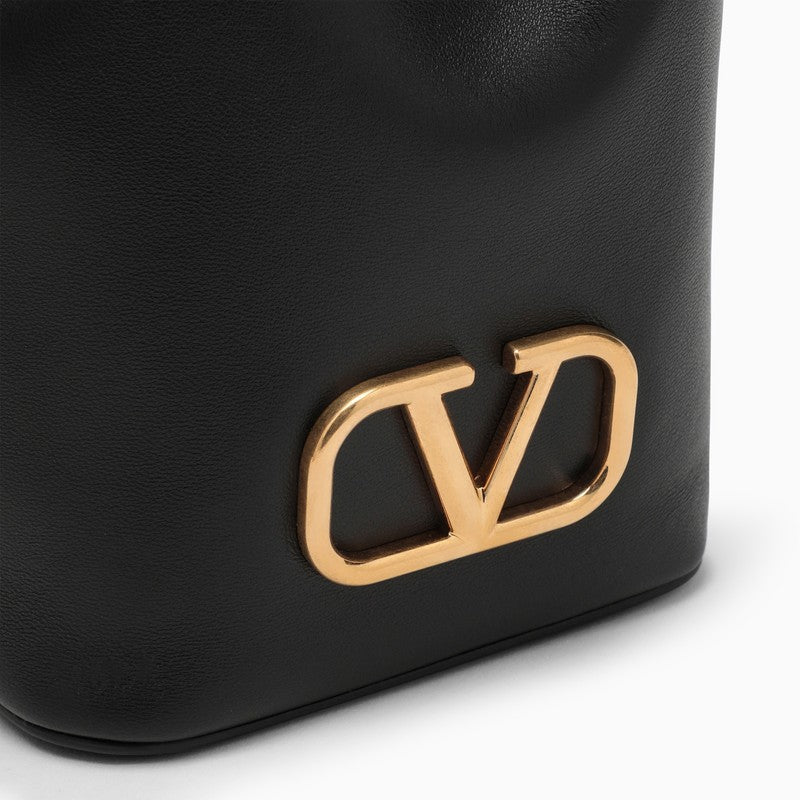 VLogo Signature black leather bucket bag