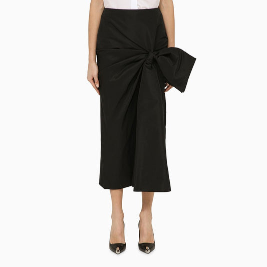 Black pencil skirt with bow