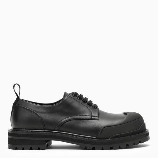 Low black leather lace-up