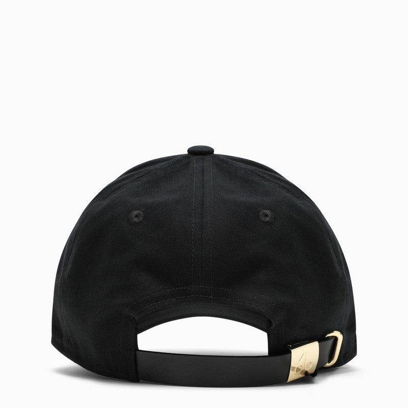 Black baseball cap with metal logo