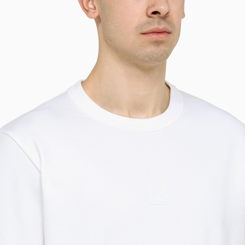 White long-sleeved T-shirt