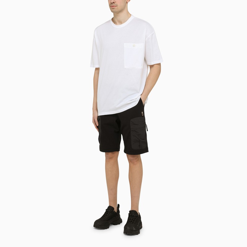 White T-shirt with pocket
