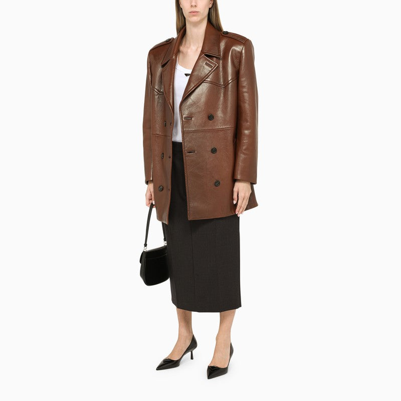 Short double-breasted coat in tobacco-coloured leather
