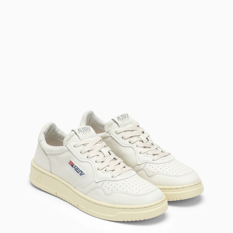 White cream leather Medalist sneakers