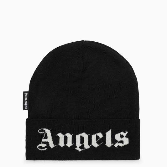 Black beanie with contrasting logo embroidery